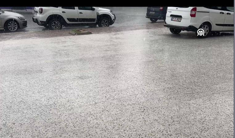 Şanlıurfa’da sağanak ve dolu etkili oldu! Zor anlar yaşadılar - Resim: 7